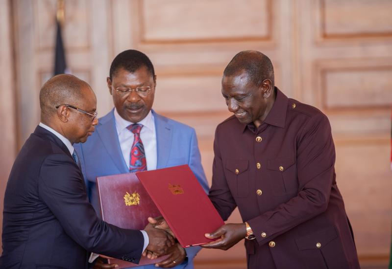 SPEAKER KINGI WITNESSES SIGNING OF COUNTY ALLOCATIONS LAW AT STATE HOUSE    