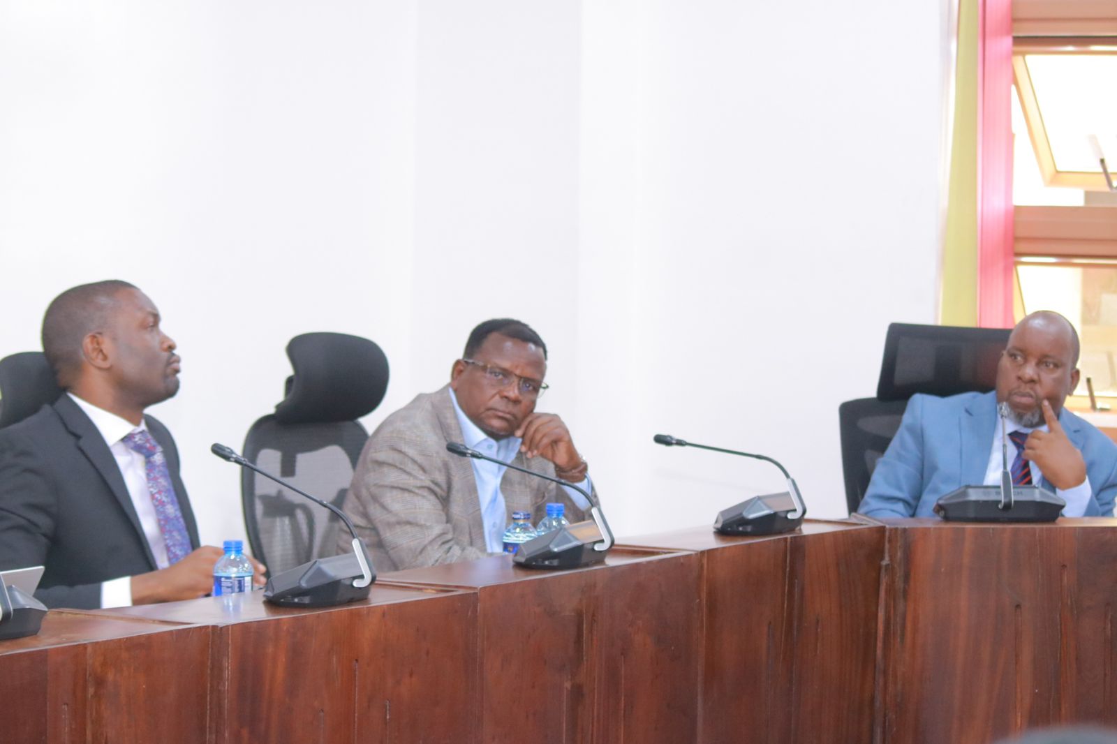 𝐒𝐄𝐍𝐀𝐓𝐄 𝐂𝐎𝐌𝐌𝐈𝐓𝐓𝐄𝐄 𝐅𝐈𝐍𝐄𝐒 𝐒𝐀𝐊𝐀𝐉𝐀, 𝐎𝐑𝐃𝐄𝐑𝐒 𝐇𝐈𝐒 𝐀𝐑𝐑𝐄𝐒𝐓 𝐎𝐕𝐄𝐑 𝐂𝐎𝐍𝐓𝐄𝐌𝐏𝐓 