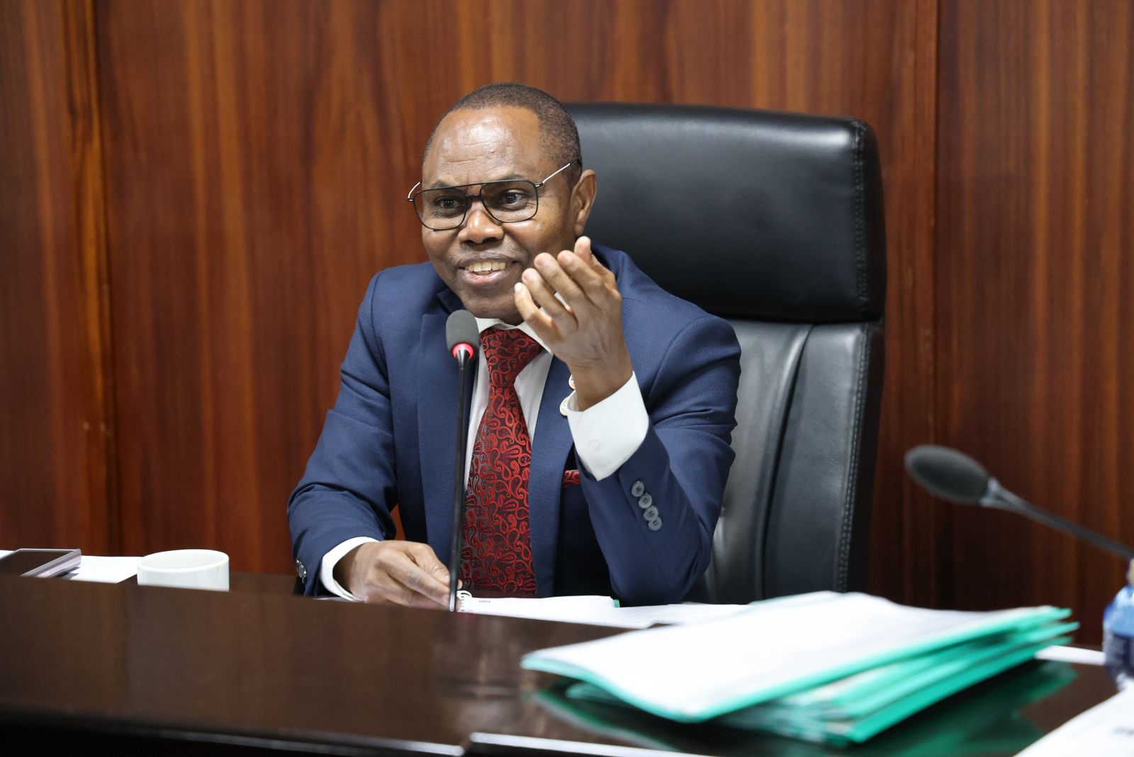 Hon. Mulyungi